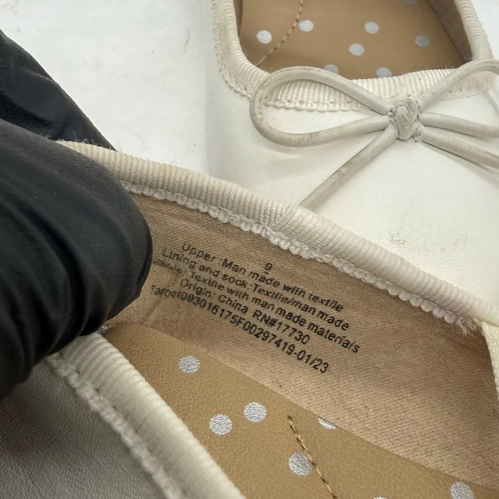 Cat & Jack Cream Bow Ballet Flats for Kids Size 9